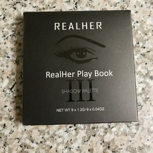 Realher eyeshadow palette